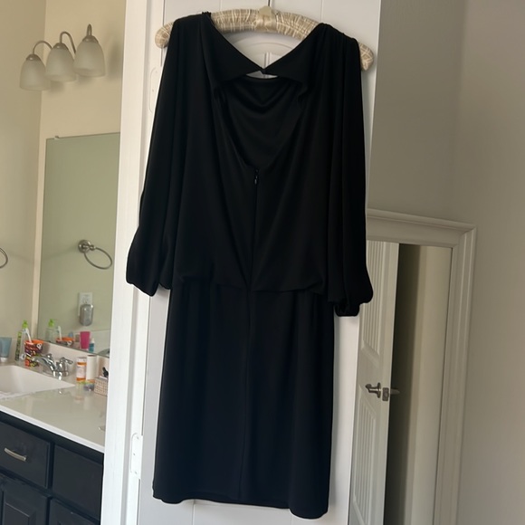 Jessica Simpson Cold Shoulder Elastic Waist Black Toga Dress size M - Picture 2 of 3